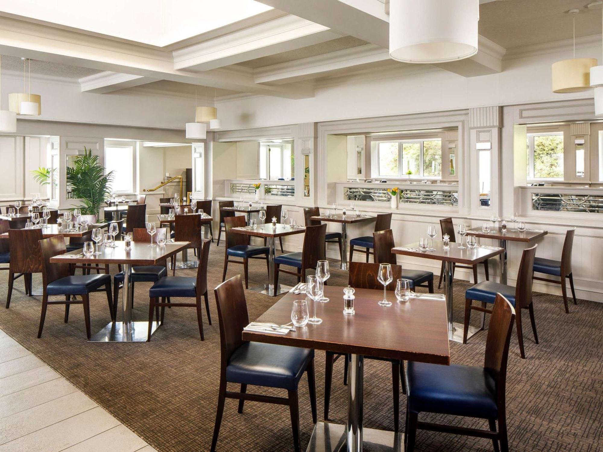 Mercure Birmingham West Hotel West Bromwich Exteriör bild