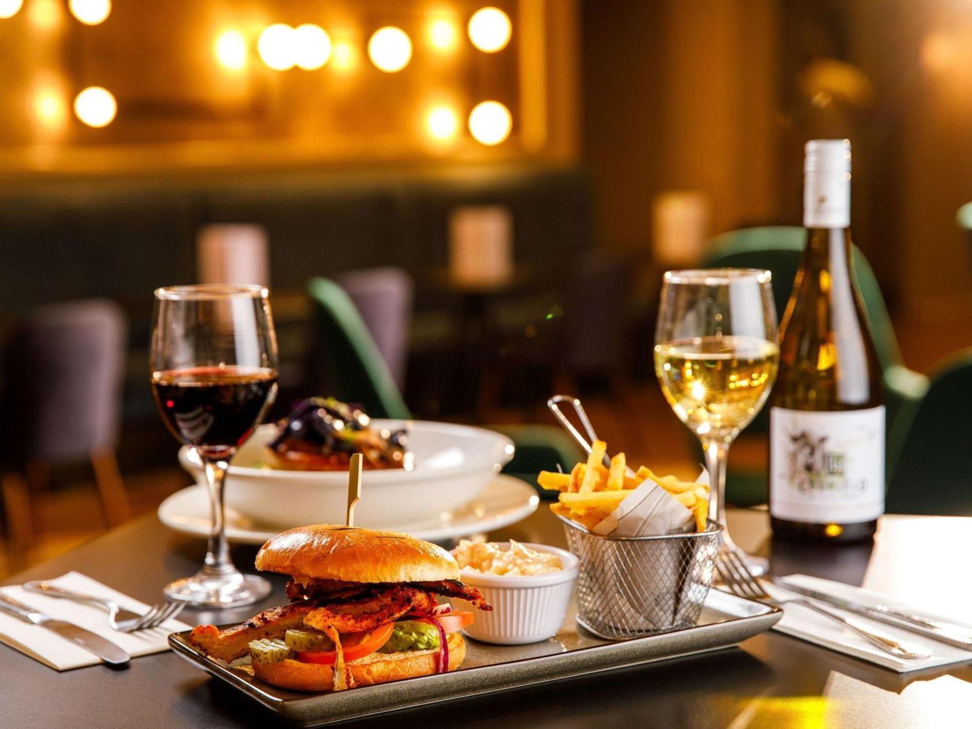 Mercure Birmingham West Hotel West Bromwich Exteriör bild